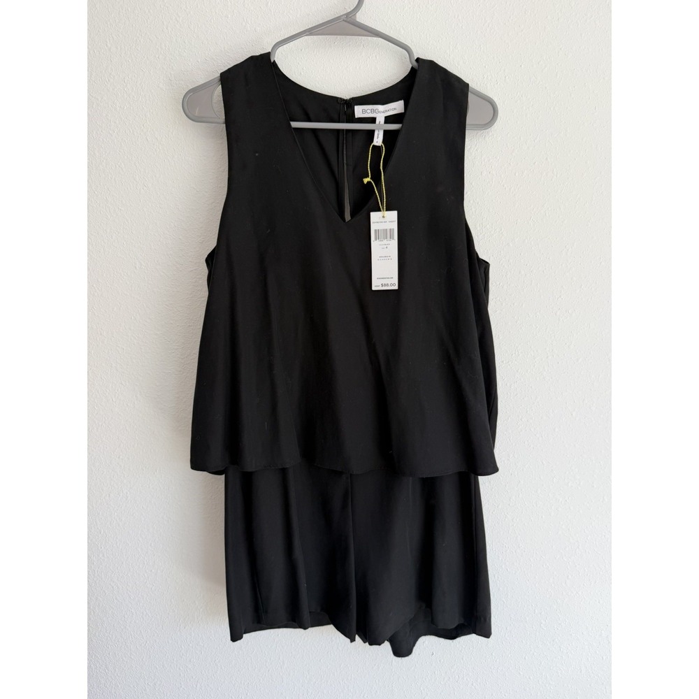BCBGeneration Black V-Neck Sleeveless Popover Romper ZOY9D705-001 Womens 4 NWT